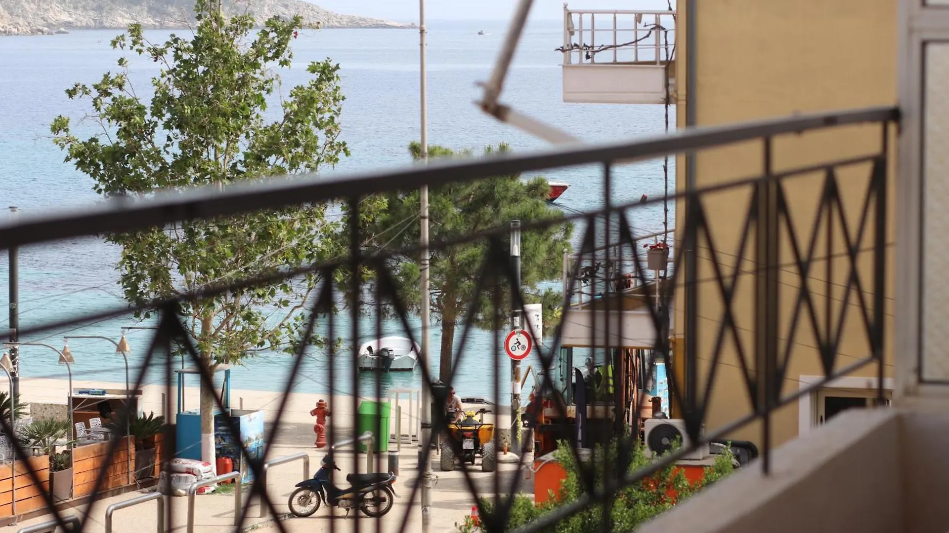 Viron Apartament Apartment Himare 0*,  Albania