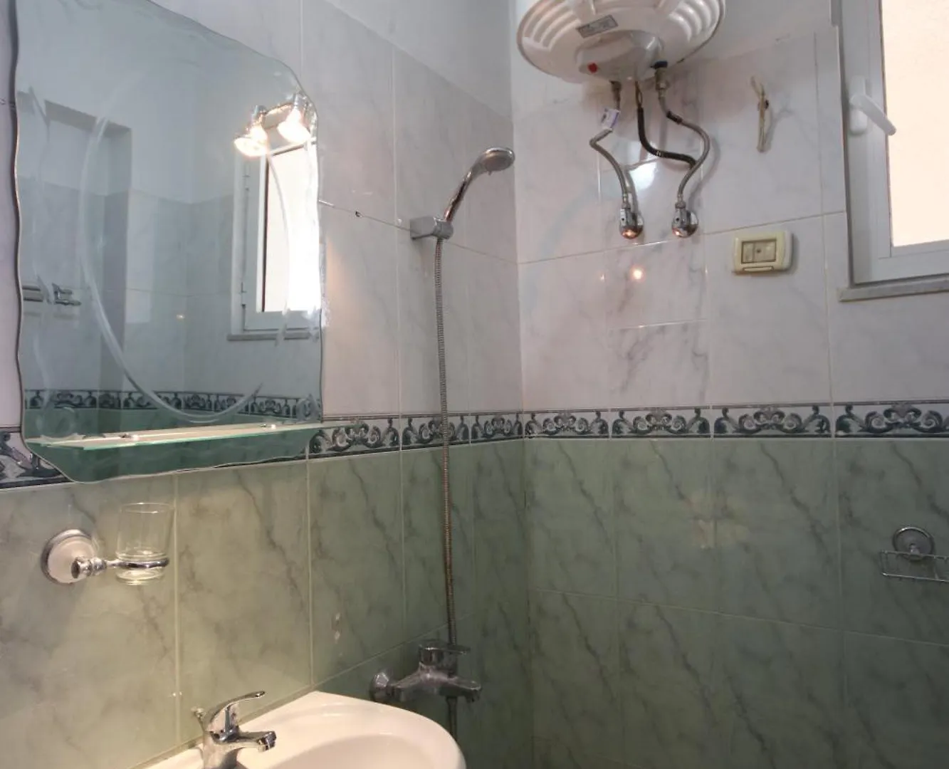 Viron Apartament Apartment Himare