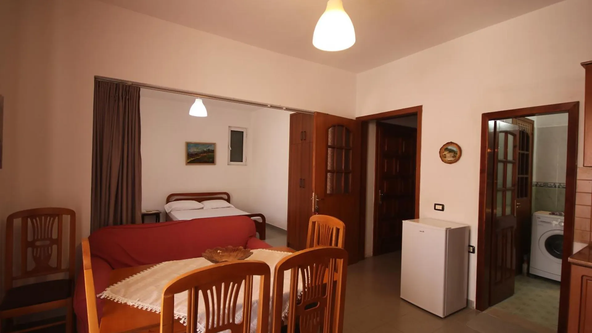Viron Apartament Apartment Himare