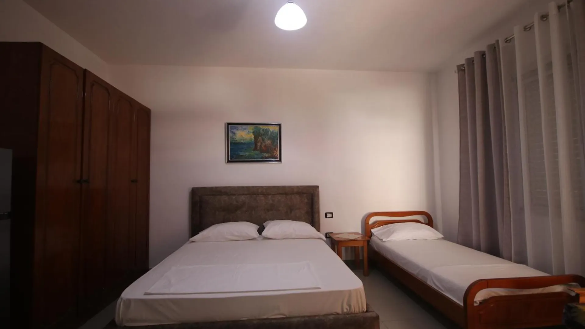 Viron Apartament Apartment Himare