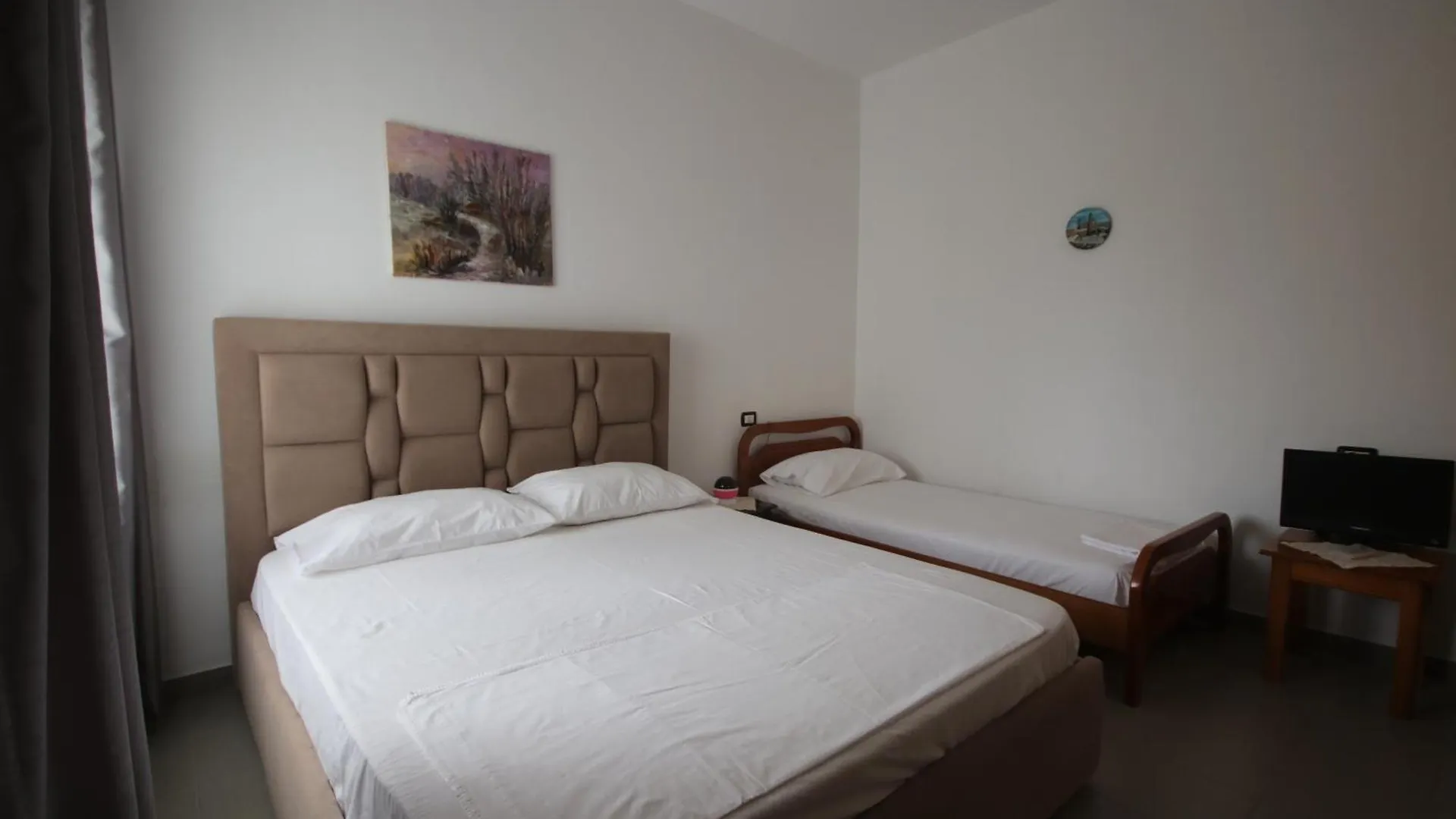 Viron Apartament Apartment Himare 0*,  Albania